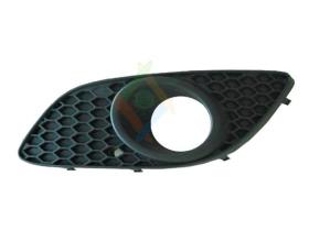 JUMASA 22313064 - REJILLA IZQUIERDA PARACHOQUES DELANTERO CON AGUJERO ANTINIEB